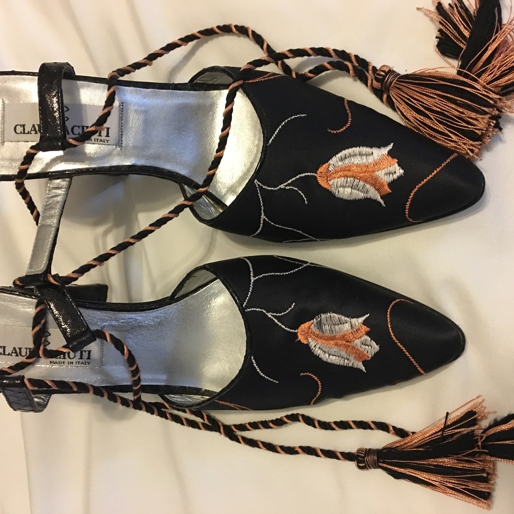 Claudia Ciutti Satin Pumps w/ankle tie Sz 8.5